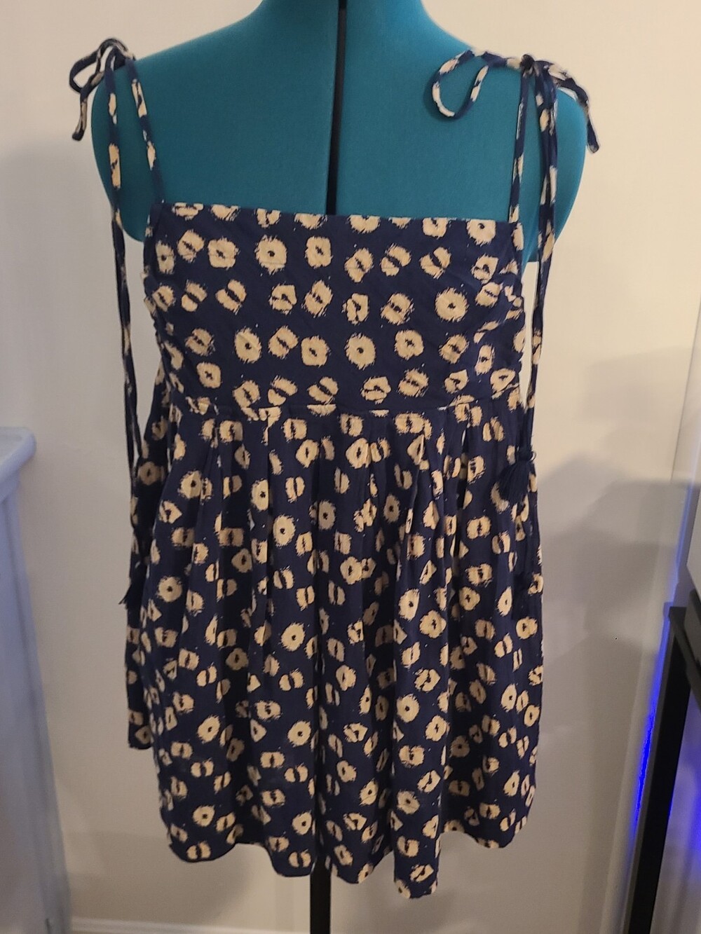 Free People 100% Cotton Navy Blue Cream Floral Tie-Shoulder Peplum Boho, S